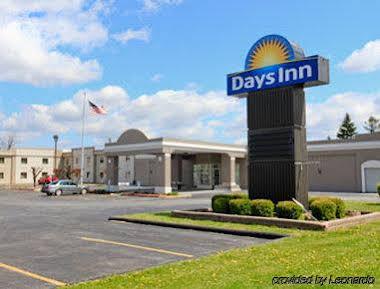 Days Inn By Wyndham Batavia Darien Lake Theme Park מראה חיצוני תמונה