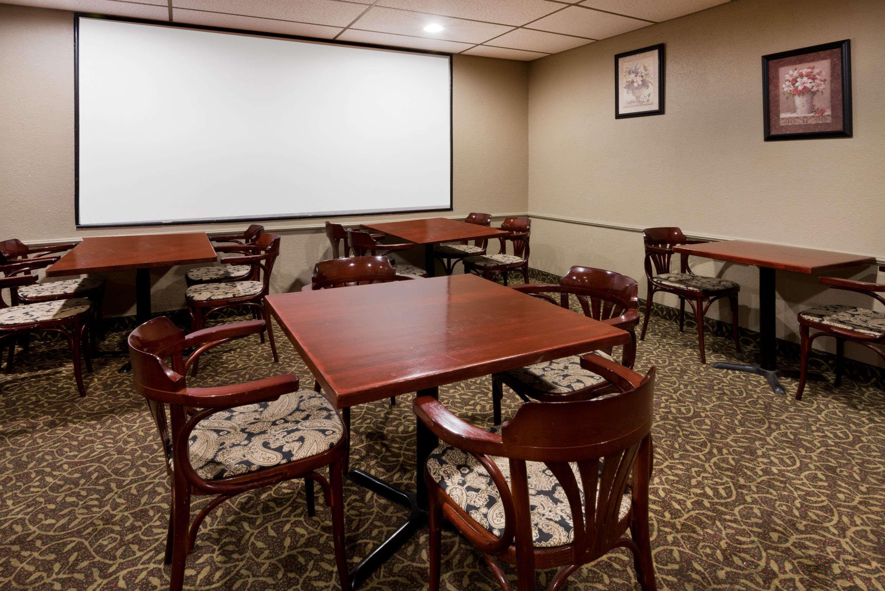Days Inn By Wyndham Batavia Darien Lake Theme Park מראה חיצוני תמונה