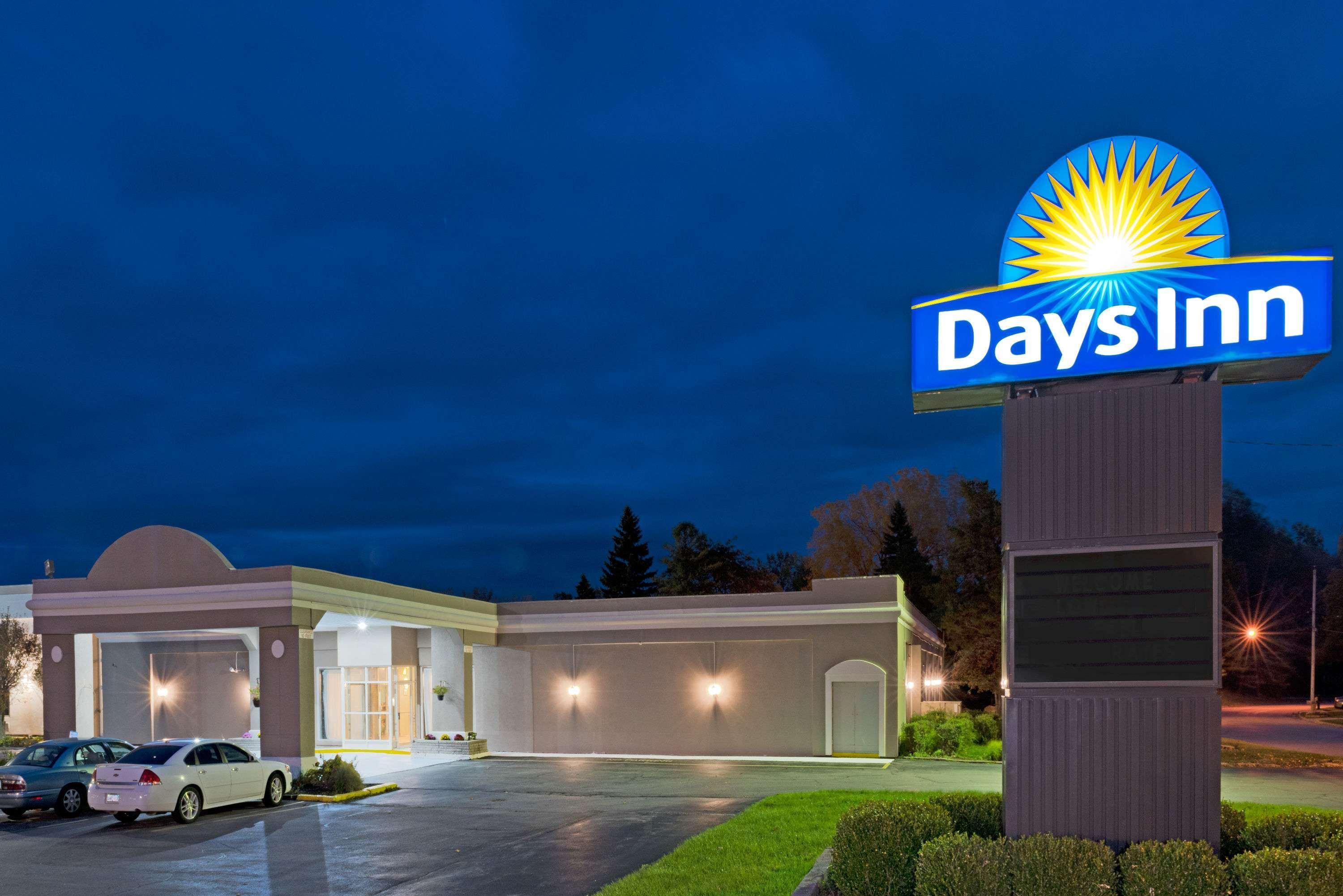 Days Inn By Wyndham Batavia Darien Lake Theme Park מראה חיצוני תמונה