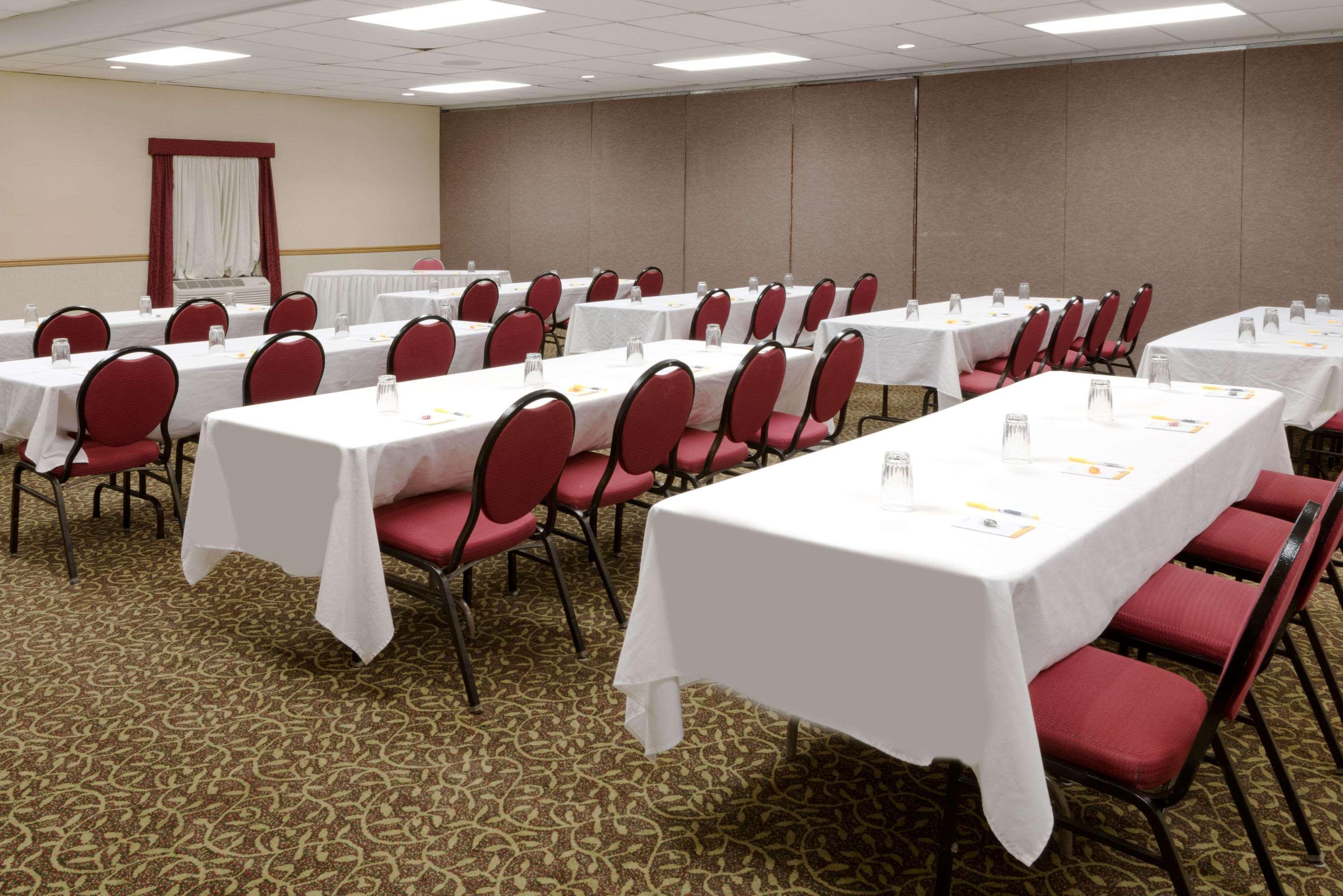 Days Inn By Wyndham Batavia Darien Lake Theme Park מראה חיצוני תמונה