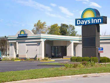 Days Inn By Wyndham Batavia Darien Lake Theme Park מראה חיצוני תמונה