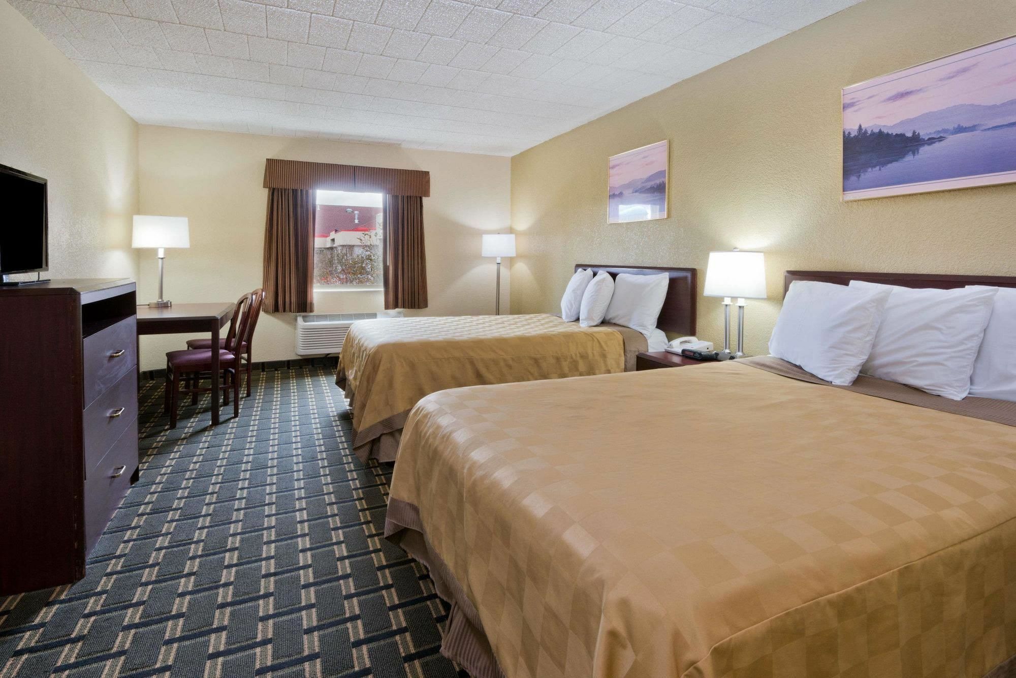 Days Inn By Wyndham Batavia Darien Lake Theme Park מראה חיצוני תמונה